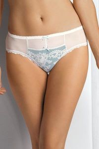 Ava 1305 stringi