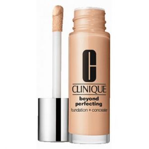 Clinique Beyond Perfecting Foundation & Concealer (W) silnie kryjący podkład i korektor w jednym