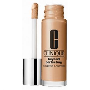 Clinique Beyond Perfecting Foundation & Concealer (W) silnie kryjący podkład i korektor w jednym